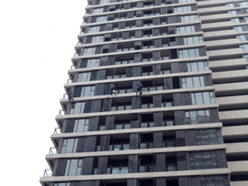 宗申动力城外墙清洗 